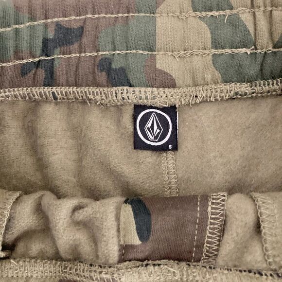 Volcom Men's Vamo elastic waist camouflage shorts NWT size Small - Picture 6 of 7